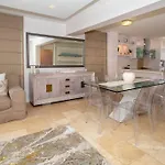 Spectacular Avenues Fresnaye!