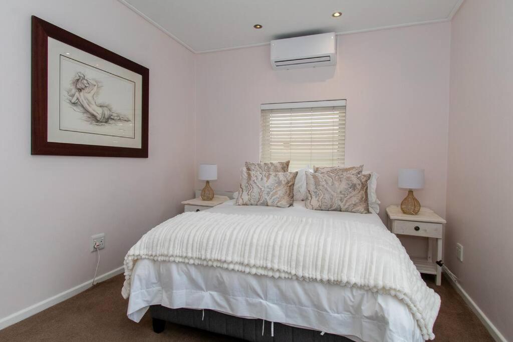 Spectacular Avenues Fresnaye! Cape Town