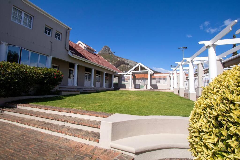Spectacular Avenues Fresnaye! * Cape Town