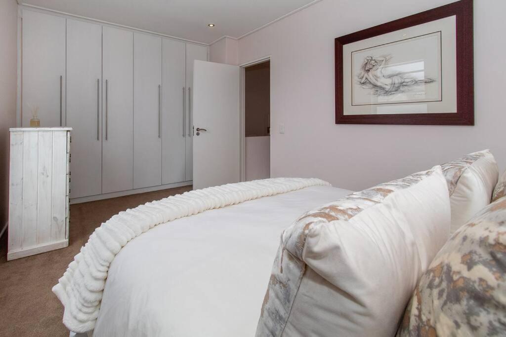 Spectacular Avenues Fresnaye! Apartment *