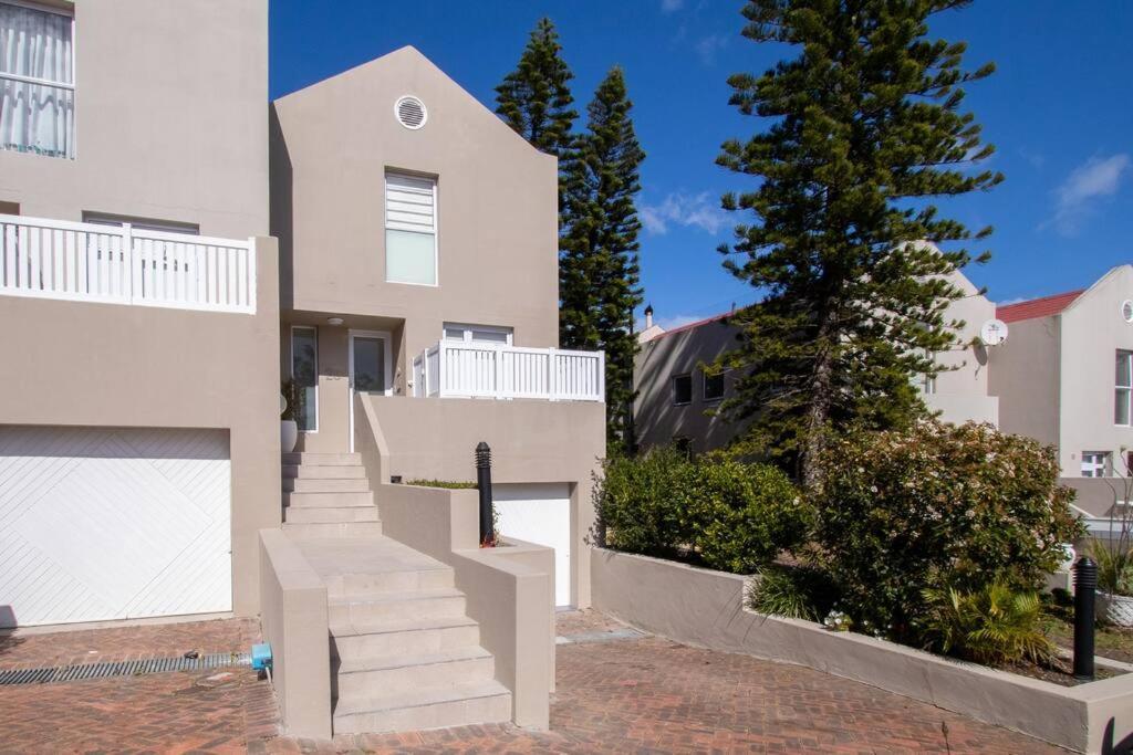 Spectacular Avenues Fresnaye! *